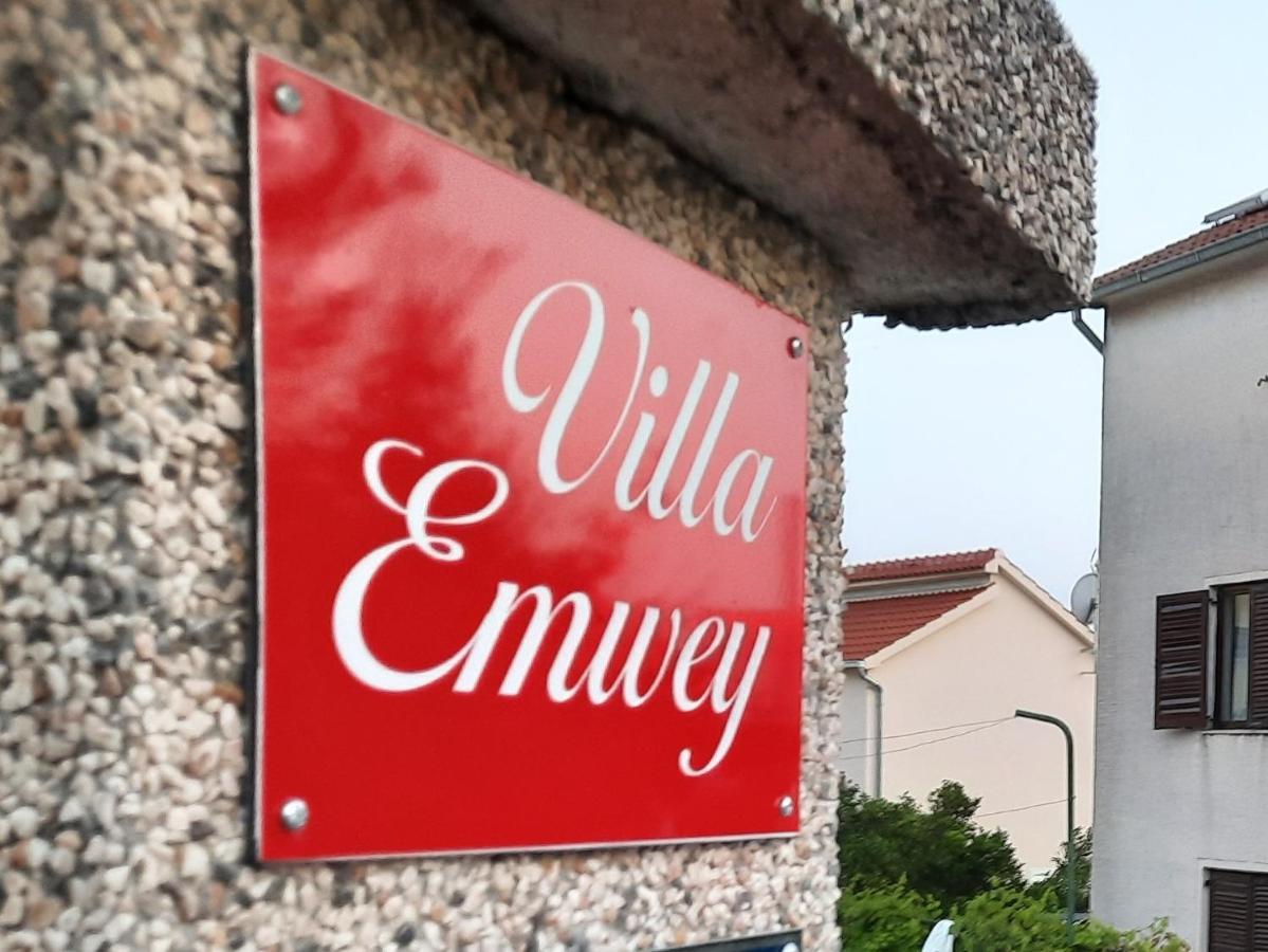 Studio-Appartements Emwey Trogir Eksteriør bilde