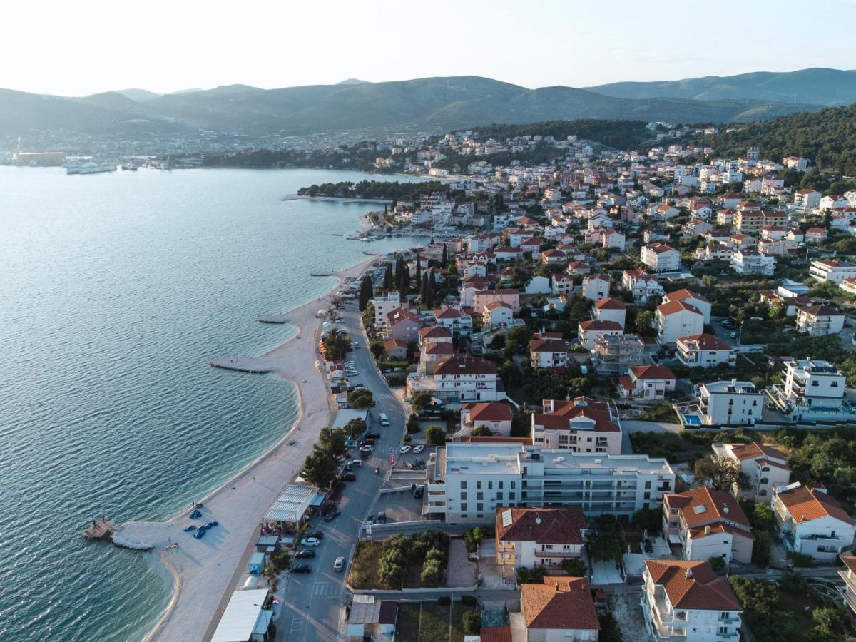Studio-Appartements Emwey Trogir Eksteriør bilde
